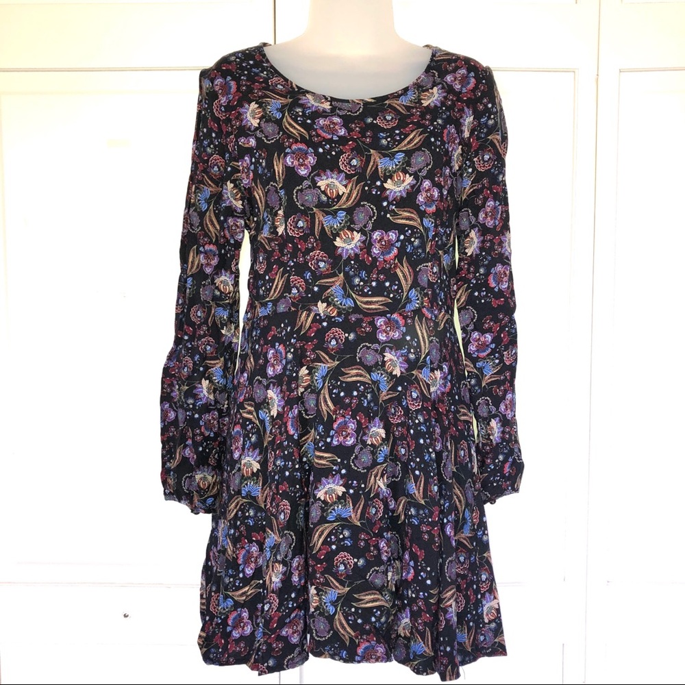 Floral Patten Black Long Sleeve Scoop Dress